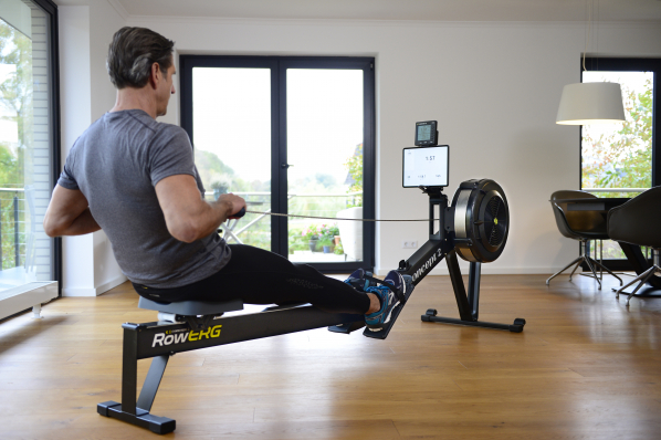 man on rowerg
